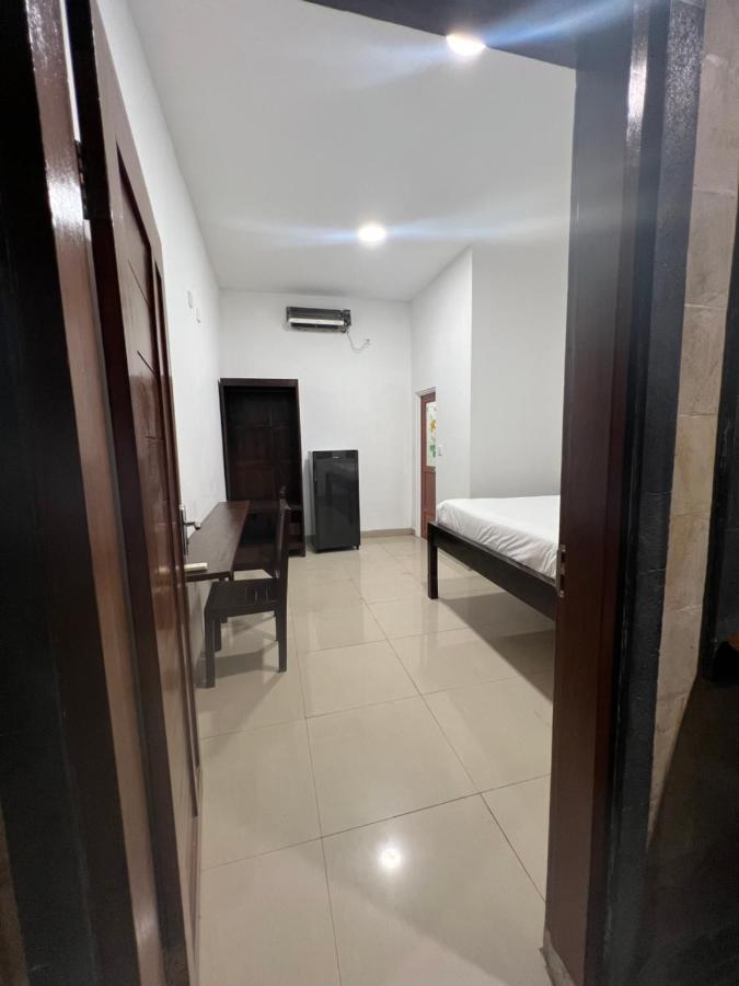 Ocean Breeze Uluwatu Apartments Exterior photo